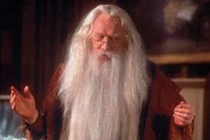 Richard Harris in una scena di Harry Potter e la pietra filosofale