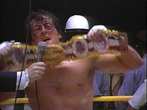 Sylvester Stallone in una sequenza di Rocky II