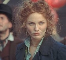 Cameron Diaz in una scena di Gangs of New York
