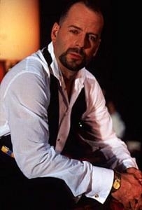 Bruce Willis in una scena di Four Rooms