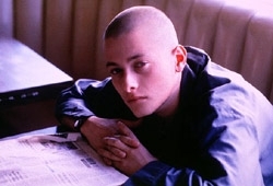 Edward Furlong in una scena di American History X