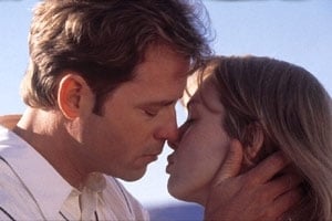 Greg Kinnear e Renèe Zellweger in una scena di Betty Love