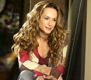 Holly Hunter in una scena del film Tutte le ex del mio ragazzo