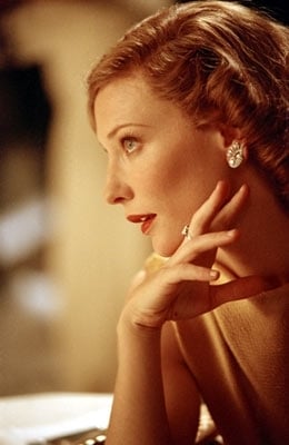 La splendida Cate Blanchett in una scena di The Aviator