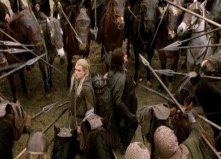 Viggo Mortensen, John Rhys-Davies e Orlando Bloom in una scena di Il signore degli anelli - Le due torri