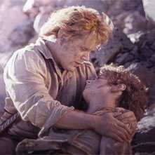 Elijah Wood accanto a Sean Astin in una scena di Il signore degli anelli - Il ritorno del re
