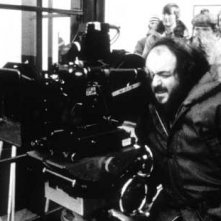 Il regista Stanley Kubrick sul set di Shining