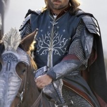 Viggo Mortensen è il fascinoso Aragorn in una scena di Il signore degli anelli - Il ritorno del re