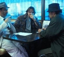 Andy Garcia, Donal Logue e Luis Guzmán in una scena di Confidence