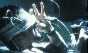 Tom Cruise in una scena di Minority Report (2002)