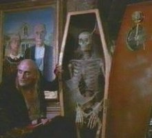 Richard O'Brien in una sequenza di The Rocky Horror Picture Show