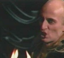 Richard O'Brien in una scena di The Rocky Horror Picture Show
