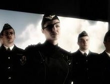 La Jolie in una scena di Sky Captain and the World of Tomorrow