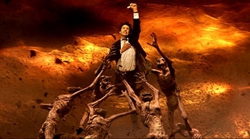 Keanu Reeves in una scena del film Constantine