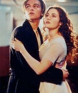 Kate Winslet e Leonardo DiCaprio in una scena del film Titanic
