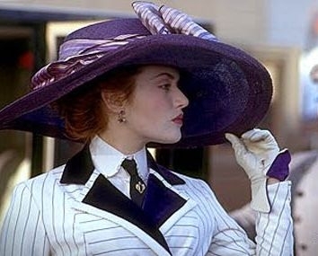 Kate Winslet in una scena del film Titanic