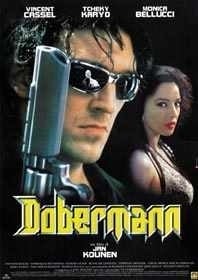La locandina di Dobermann