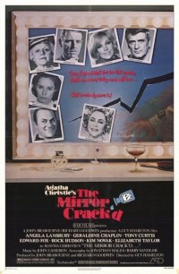 La locandina di Assassinio allo specchio