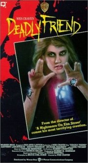 La locandina di Dovevi essere morta