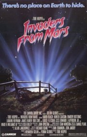 La locandina di Invaders