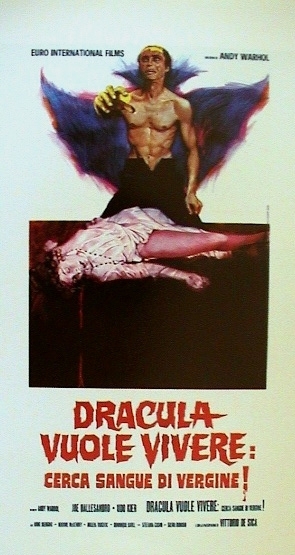 La locandina di Dracula cerca sangue di vergine e... morì di sete!