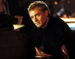 Jude Law in una scena di Alfie