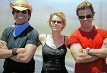 Christian De Sica e Paolo Conticini in una scena di The Clan