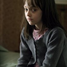 Dakota Fanning in una scena di Nascosto nel buio