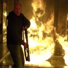 Bruce Willis in una scena di Hostage