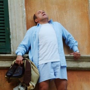 Carlo Verdone in una 'drammatica' scena di Manuale d'amore