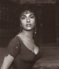 Gina Lollobrigida nel 1956