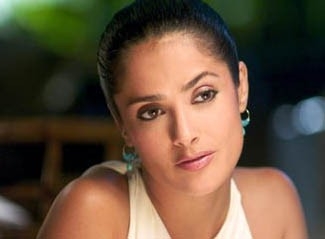 Salma Hayek in una scena di After the sunset