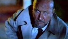 Donald Pleasence in una scena di Halloween II - Il signore della morte
