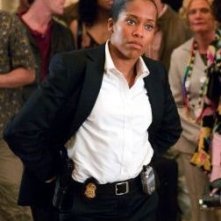 Regina King in una scena di Miss Congeniality 2: Armed and Fabulous