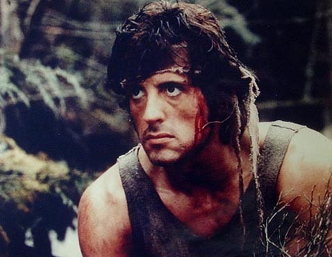 Sylvester Stallone in una scena di Rambo