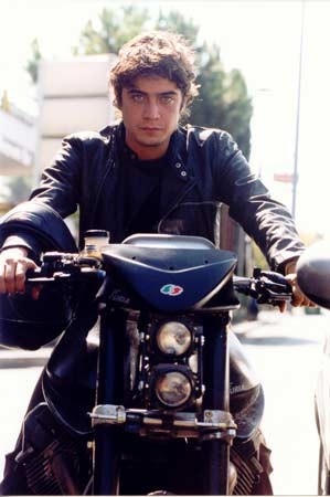 Riccardo Scamarcio agli inizi della sua carriera