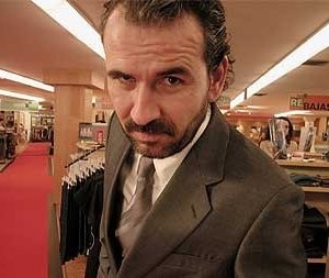 Guillermo Toledo in una scena di Crimen Perfecto