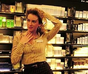 Kira Mirò in una scena di Crimen Perfecto