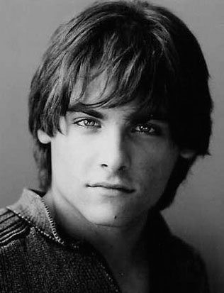 Kevin Zegers 12757
