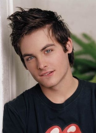Kevin Zegers 12759