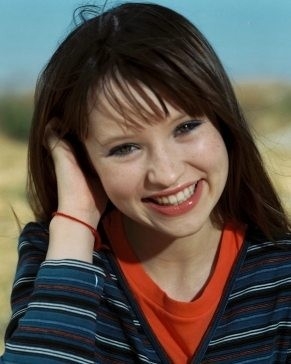 Emily Browning 12889