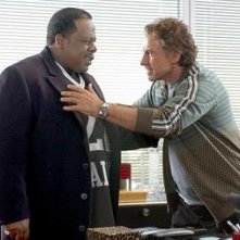 Harvey Keitel e Cedric in una scena di Be Cool