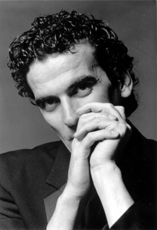 un'immagine di Massimo Troisi