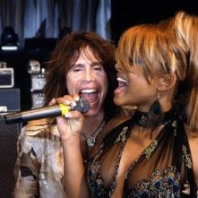 Steven Tyler e Christina Milian in una scena di Be Cool
