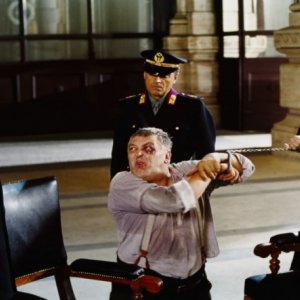Maurizio Mattoli in una scena di Raul - Diritto di uccidere
