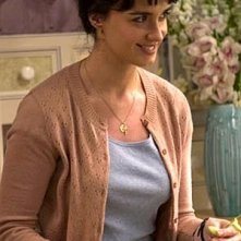 Paz Vega nei panni di Flor