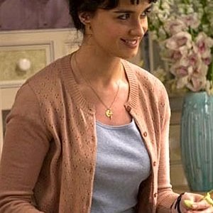 Paz Vega nei panni di Flor