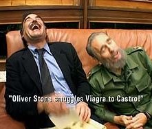 Fidel Castro ed Oliver Stone in una scena di Comandante