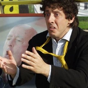 Massimo Ceccherini in una scena di Tutti all'attaco