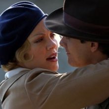 Charlize Theron e Stuart Townsend in una scena di Gioco di donna